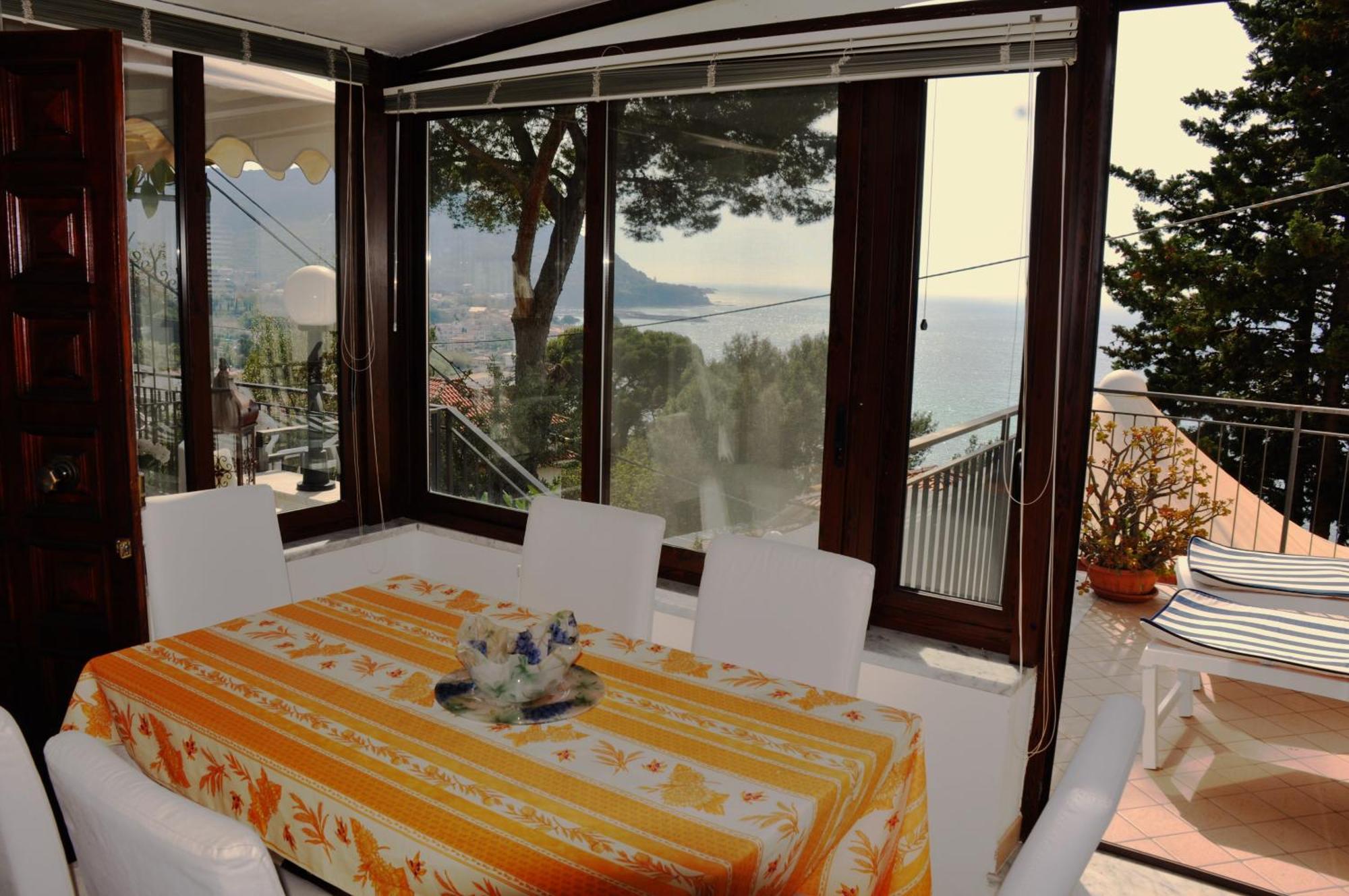 Villa Laura Sea View Apartments Санта-Мария-ди-Кастеллабате Номер фото